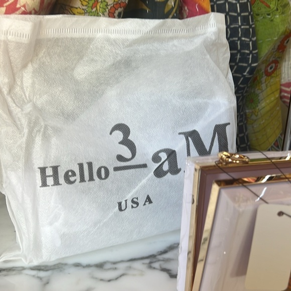 NWT Ace Playing Card clutch- only available at the exclusive club! - Picture 5 of 8